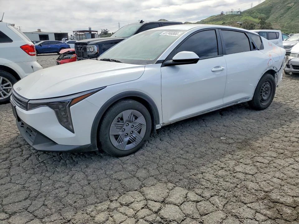2025 Kia K4