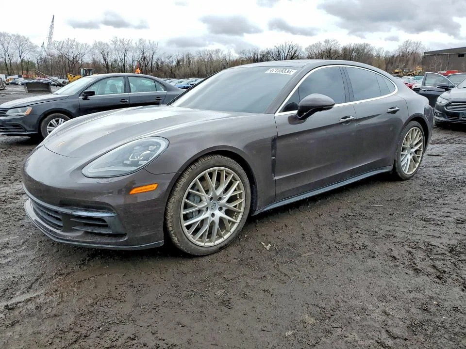 2018 Porsche Panamera