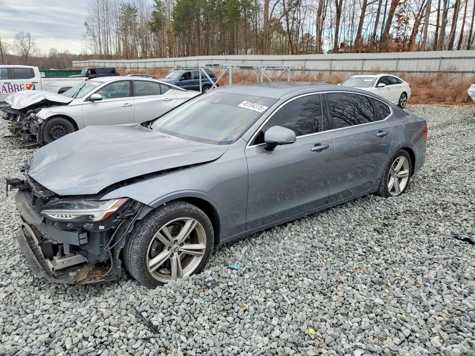 2018 Volvo S90
