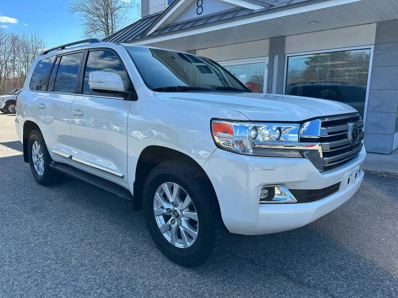 2017 Toyota Land Cruiser