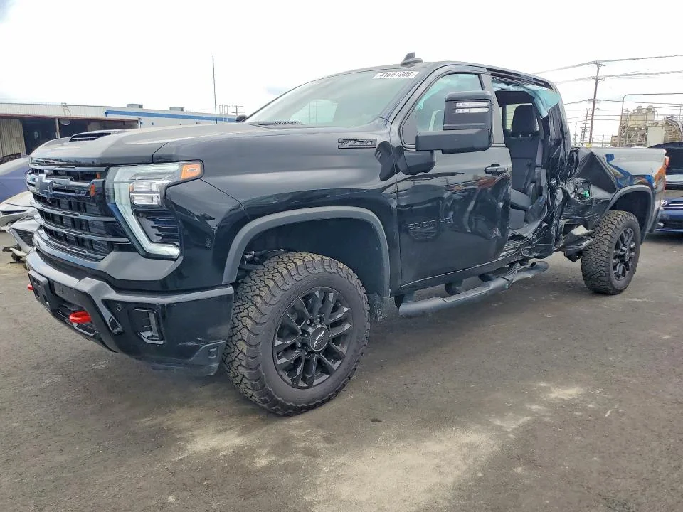 2025 Chevrolet Silverado