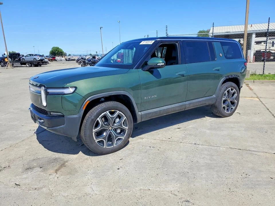 2026 Rivian R1S