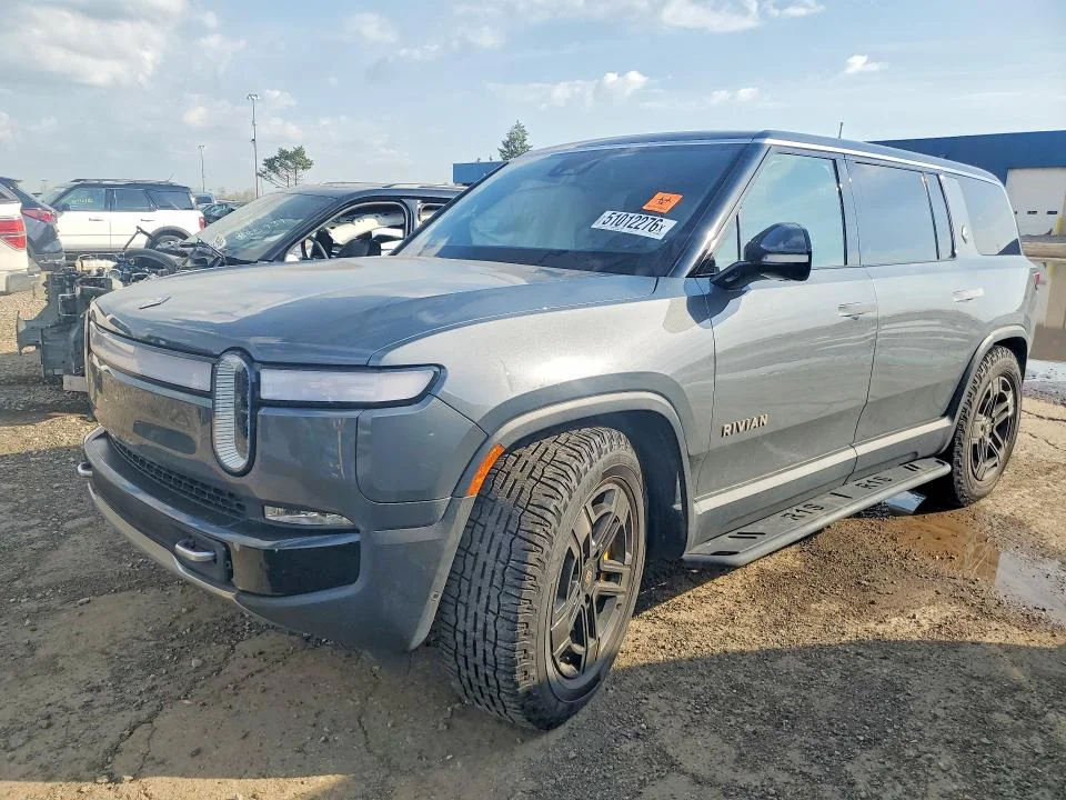 2023 Rivian R1S