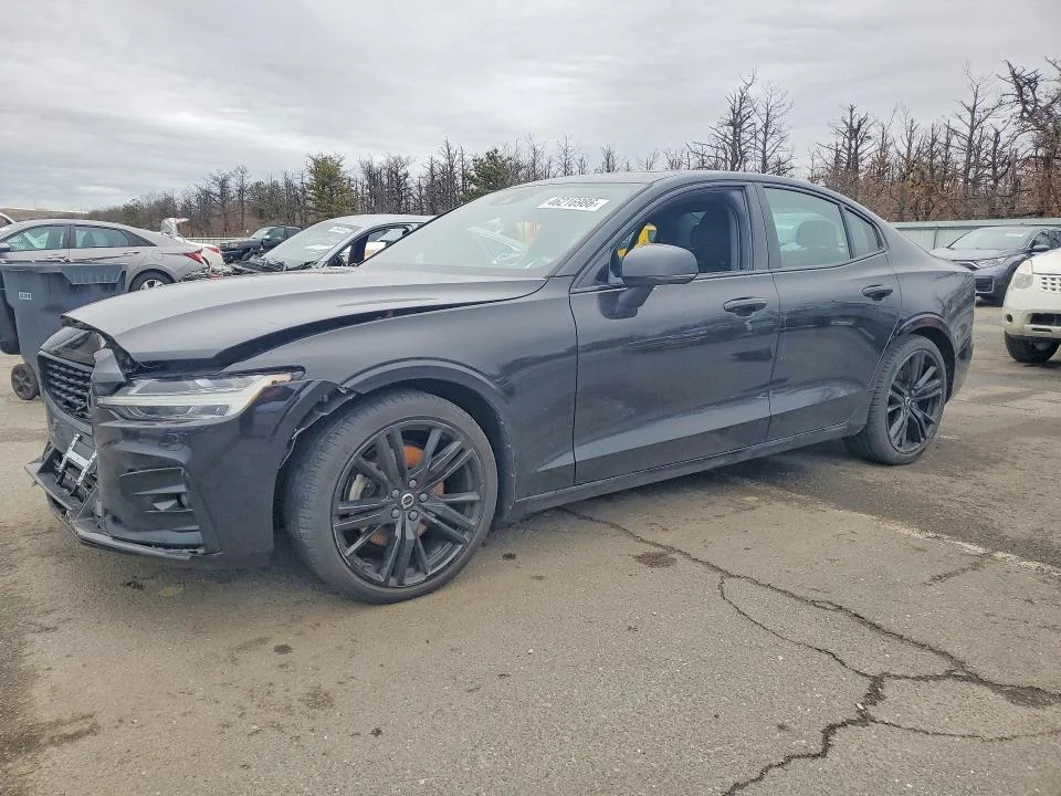 2022 Volvo S60