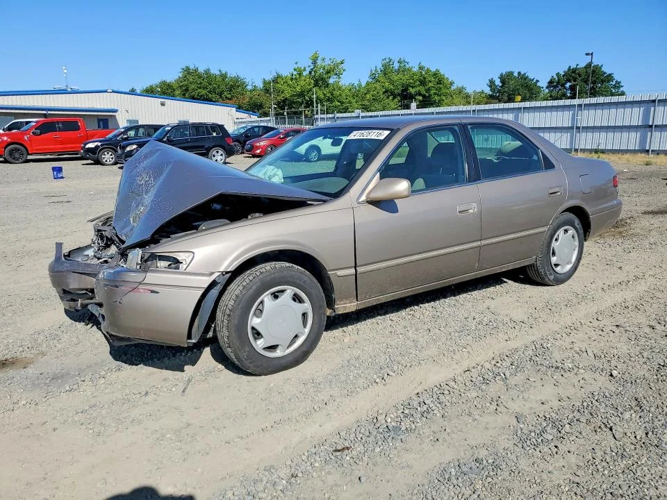 1999 Toyota Camry