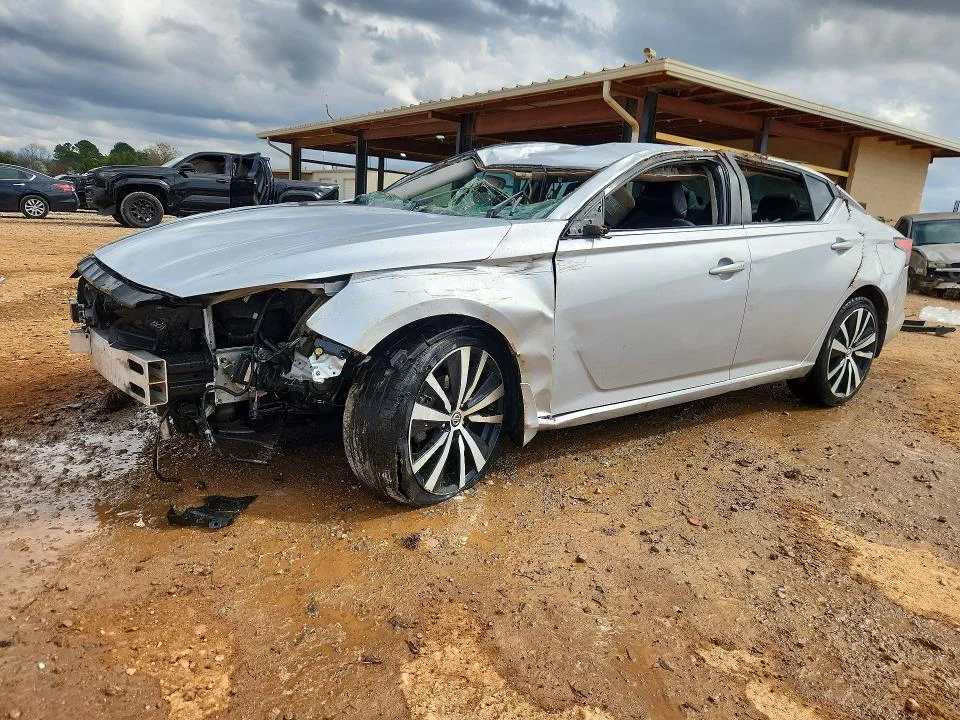 2020 Nissan Altima