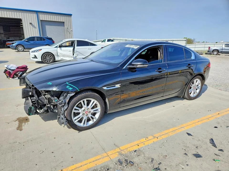 2017 Jaguar Xe
