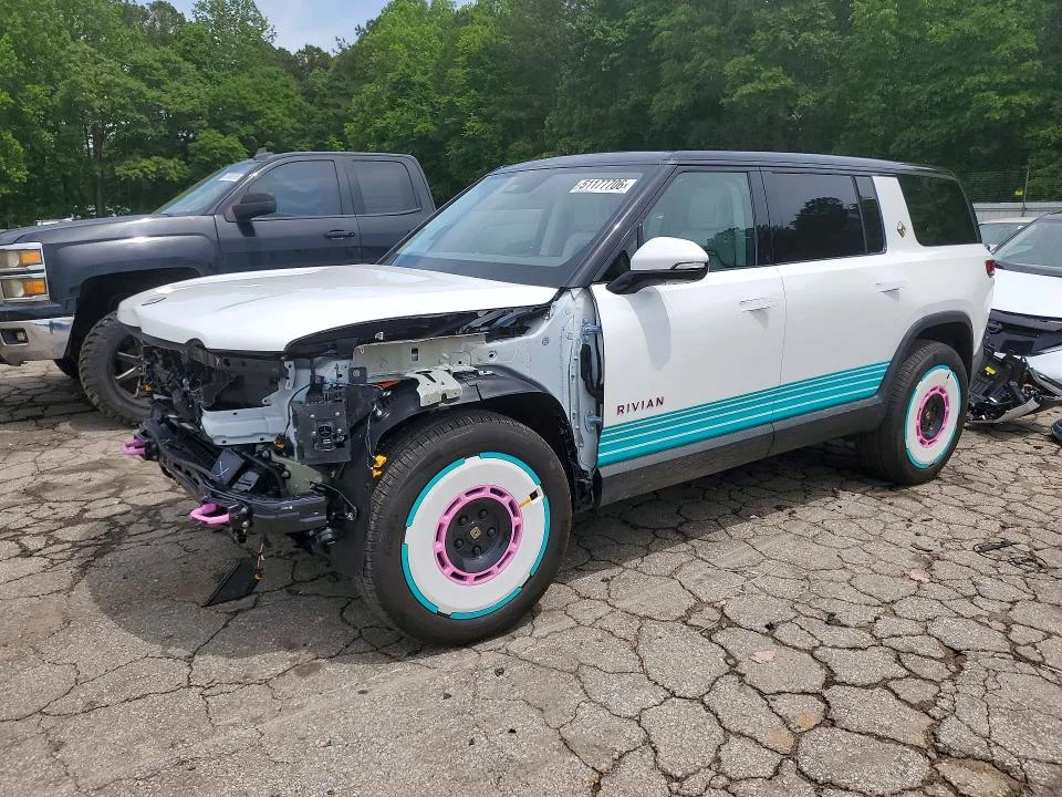 2026 Rivian R1S