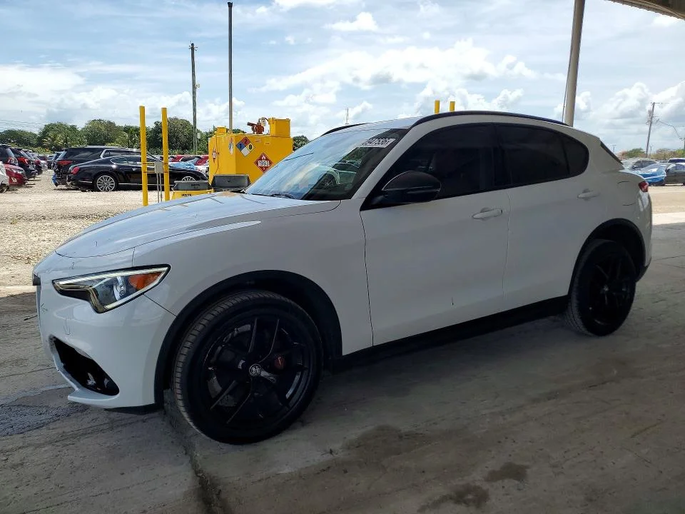 2020 Alfa Romeo Stelvio