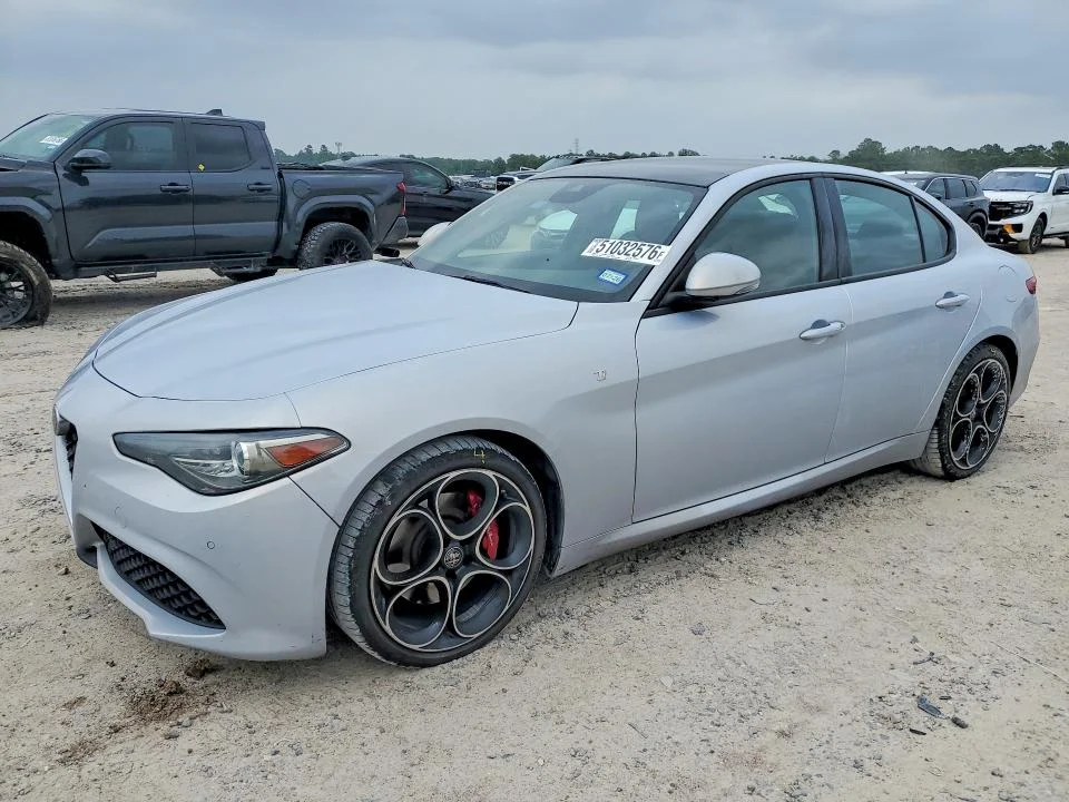 2022 Alfa Romeo Giulia