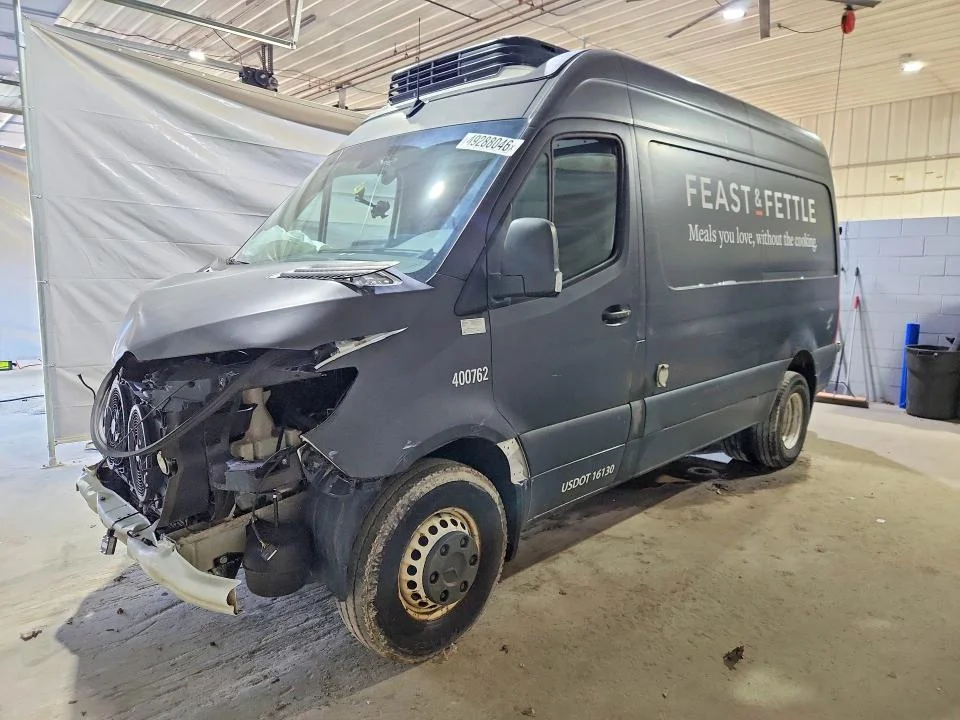 2022 Mercedes Benz Sprinter