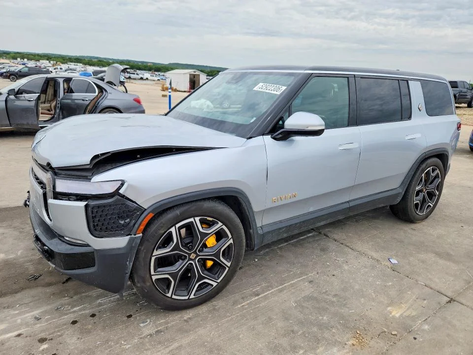 2023 Rivian R1S