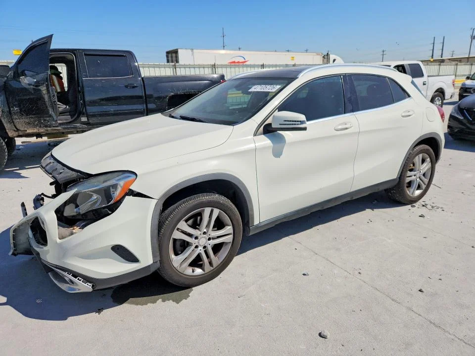2015 Mercedes Benz Gla