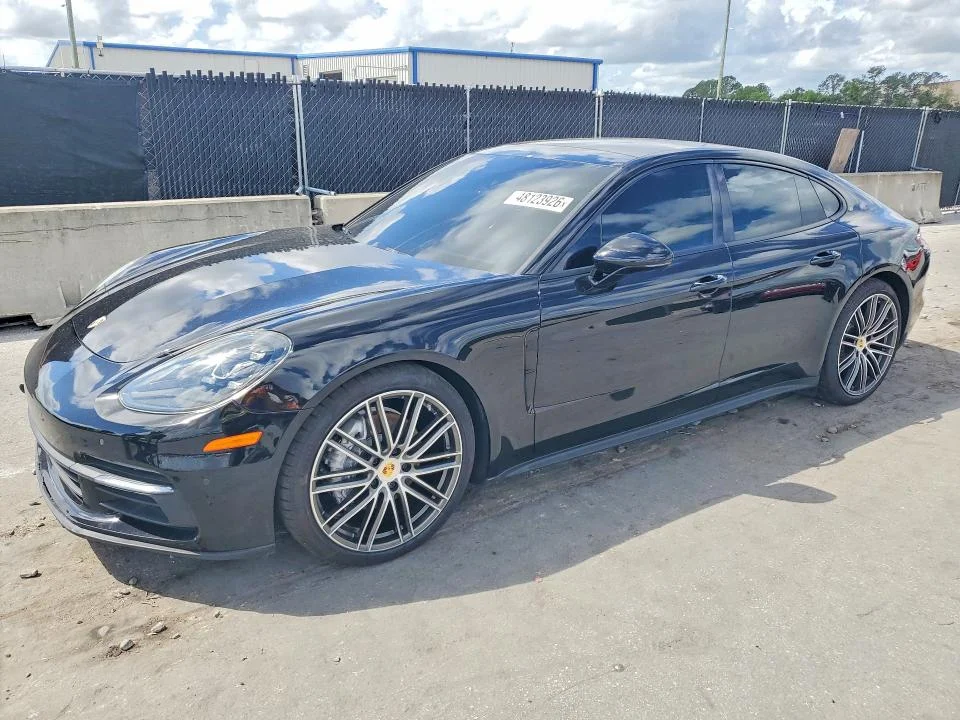 2018 Porsche Panamera