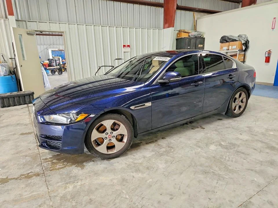 2017 Jaguar Xe