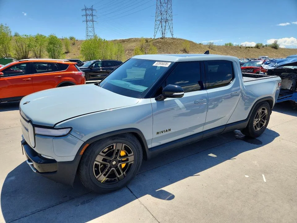 2022 Rivian R1T