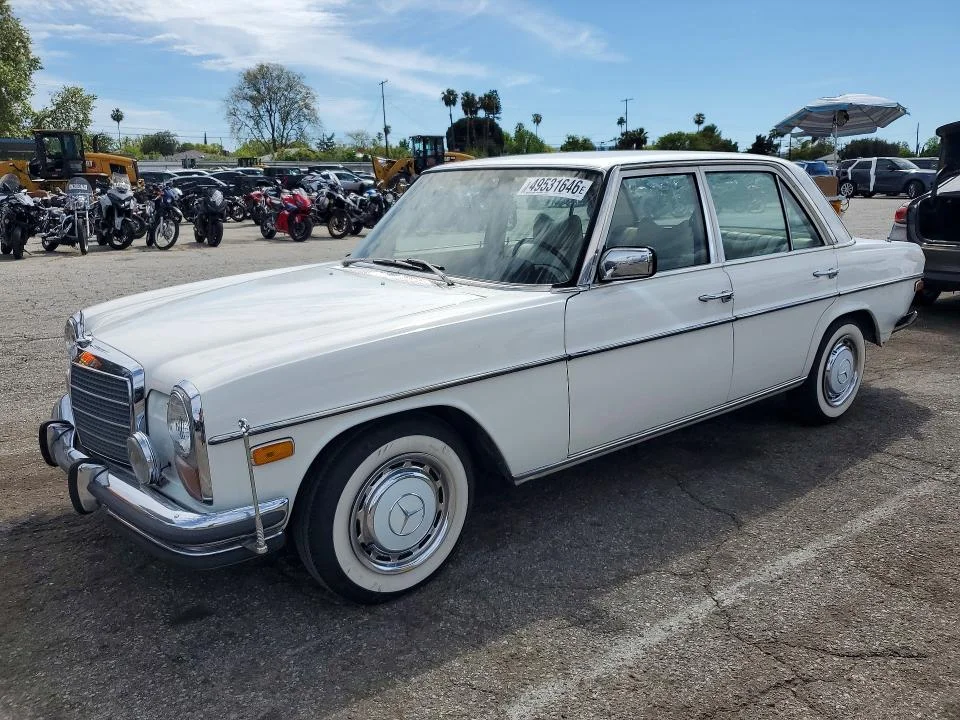 1976 Mercedes Benz 300 D