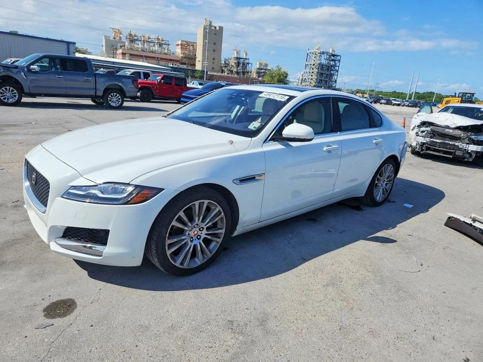 2018 Jaguar Xf