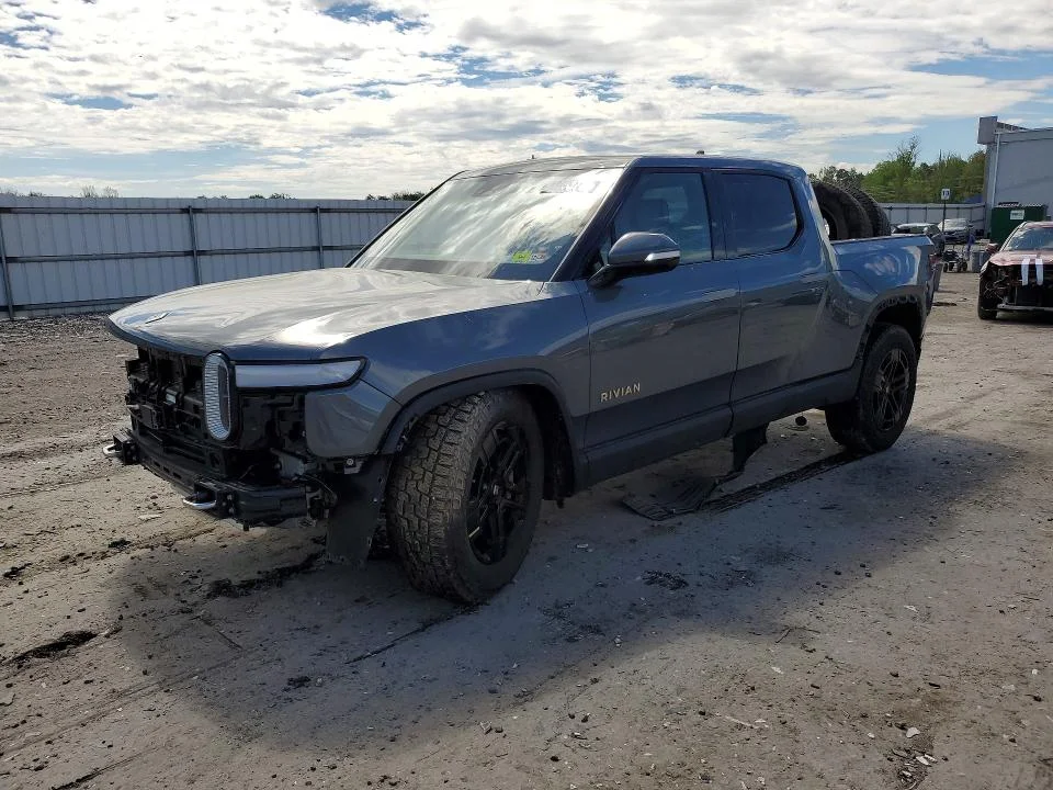 2022 Rivian R1T