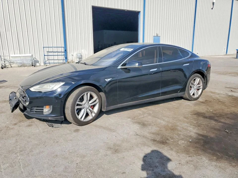 2015 Tesla Model S