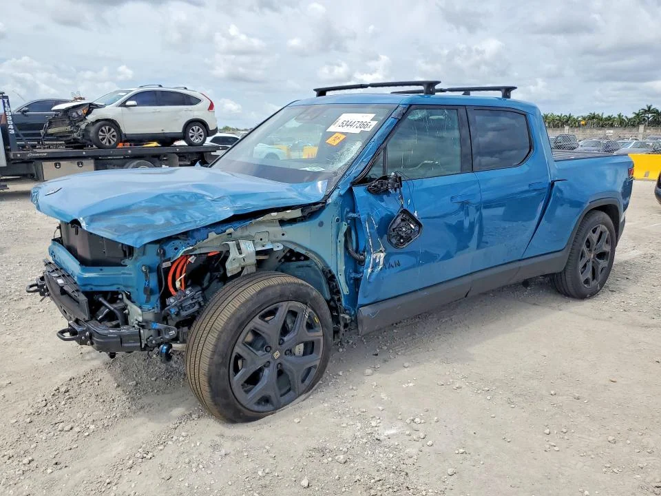 2025 Rivian R1T