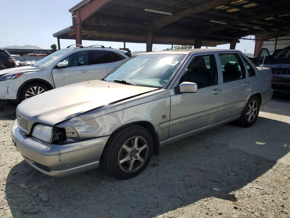 1999 Volvo S70