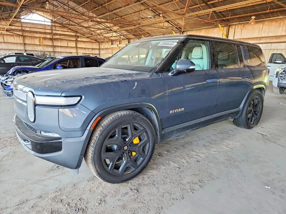 2024 Rivian R1S