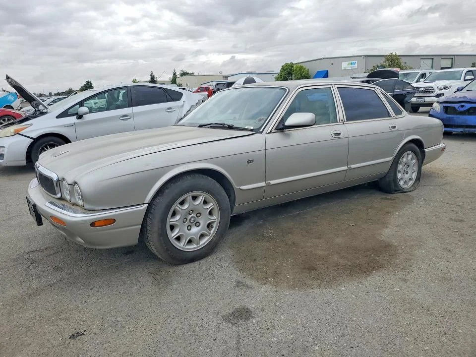 1998 Jaguar Xj8