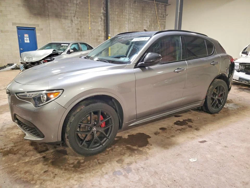 2020 Alfa Romeo Stelvio