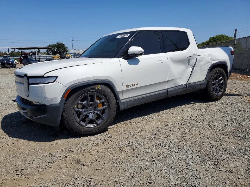 2022 Rivian R1T