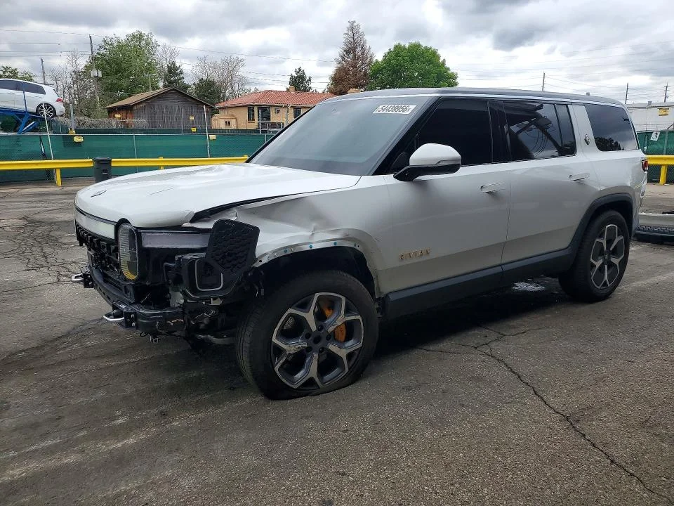 2023 Rivian R1S