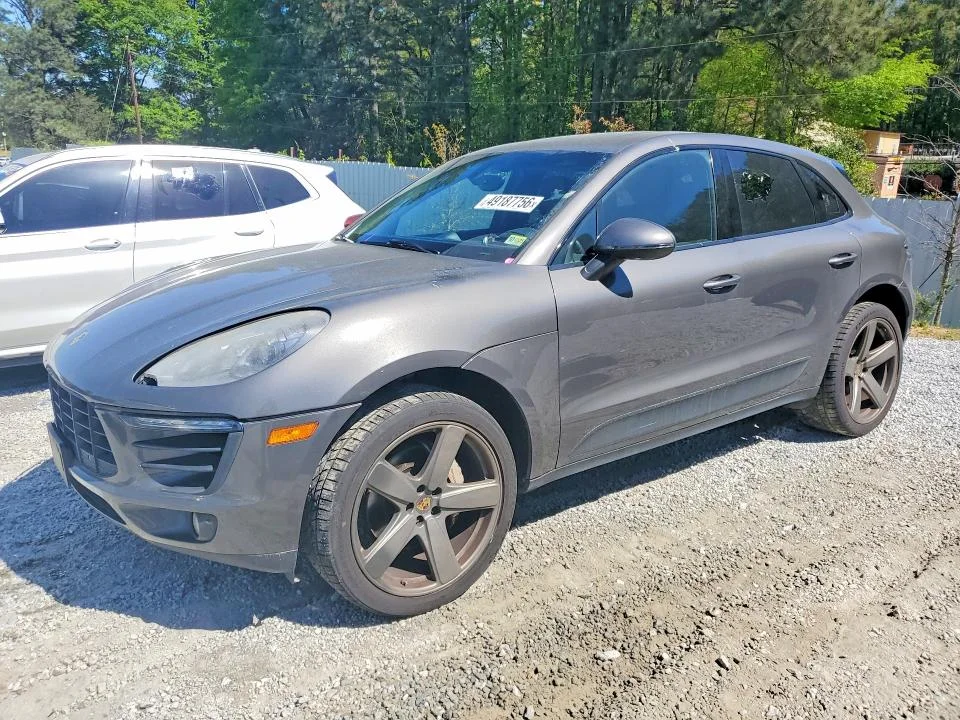 2016 Porsche Macan