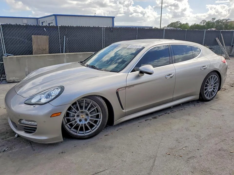 2012 Porsche Panamera