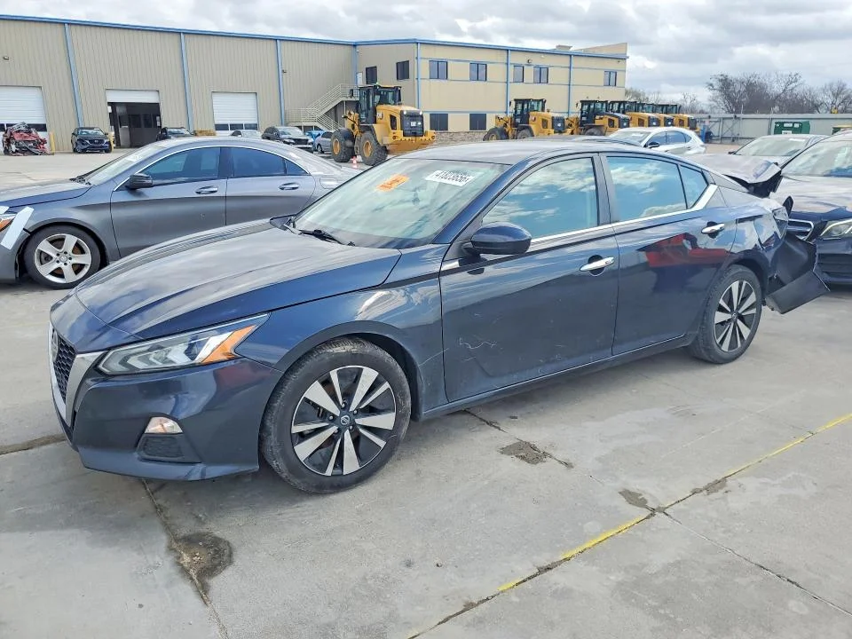 2022 Nissan Altima