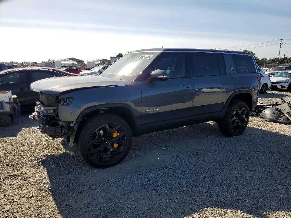 2023 Rivian R1S