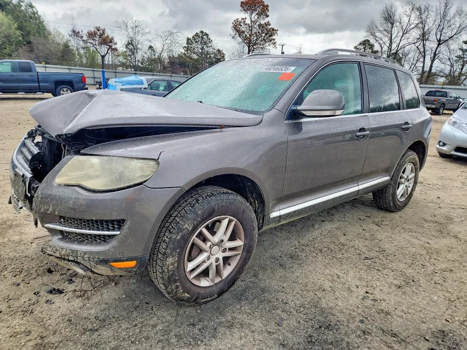 2008 Volkswagen Touareg 2