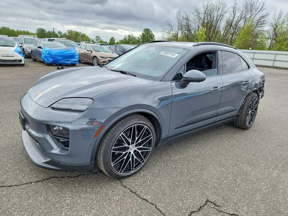 2025 Porsche Macan