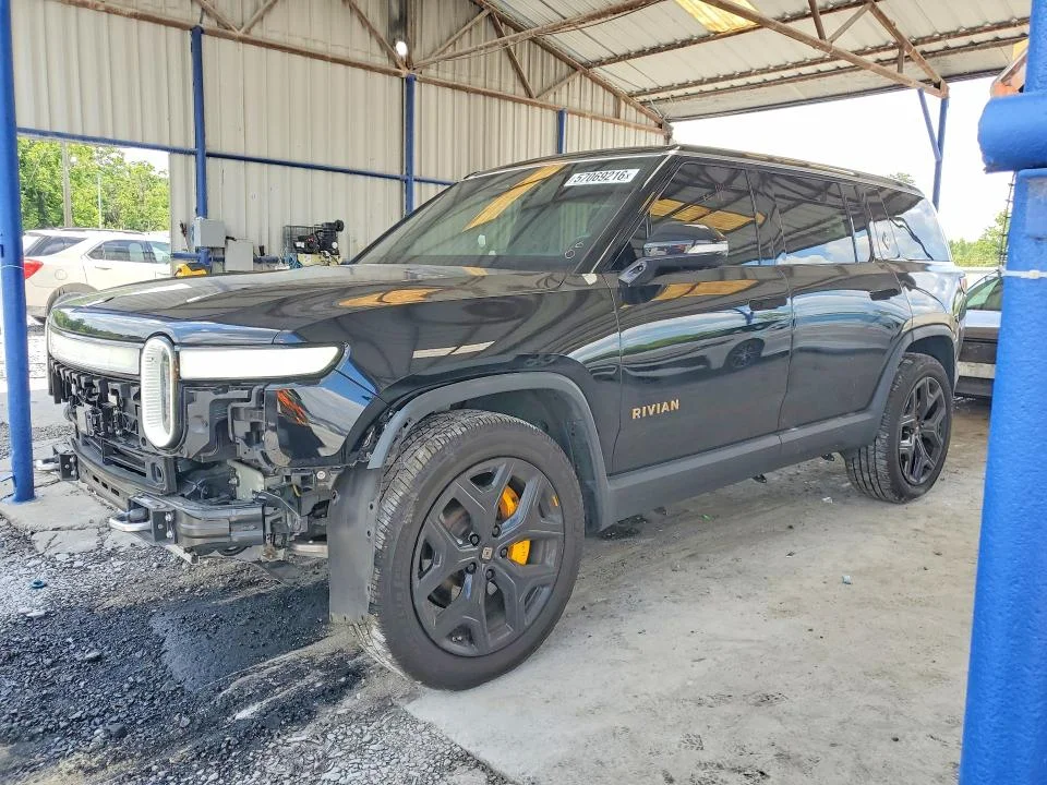 2022 Rivian R1S