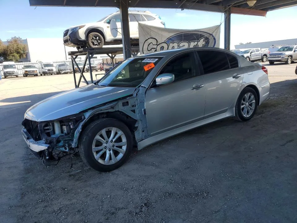 2013 Hyundai Genesis
