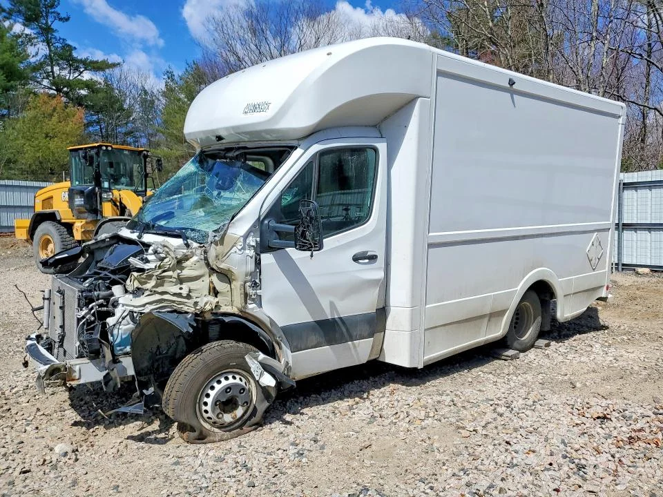 2022 Mercedes Benz Sprinter