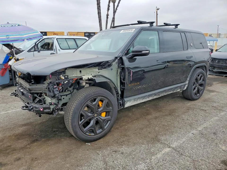 2025 Rivian R1S