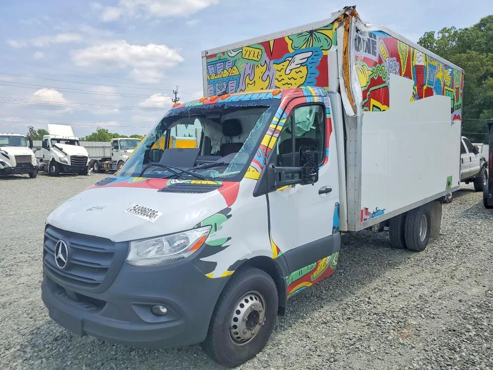 2022 Mercedes Benz Sprinter