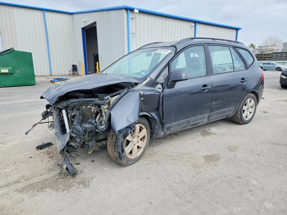 2007 Kia Rondo