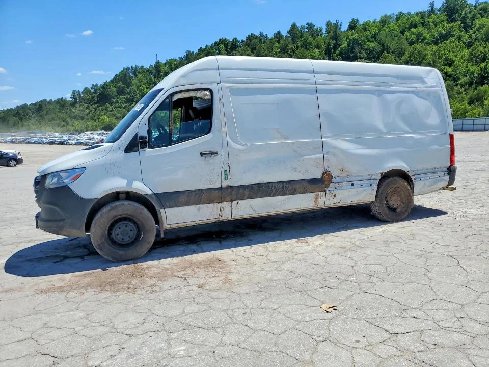 2025 Mercedes Benz Sprinter