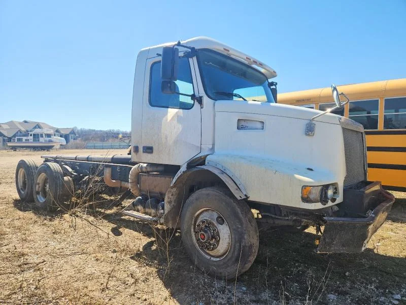 2002 Volvo Vhd