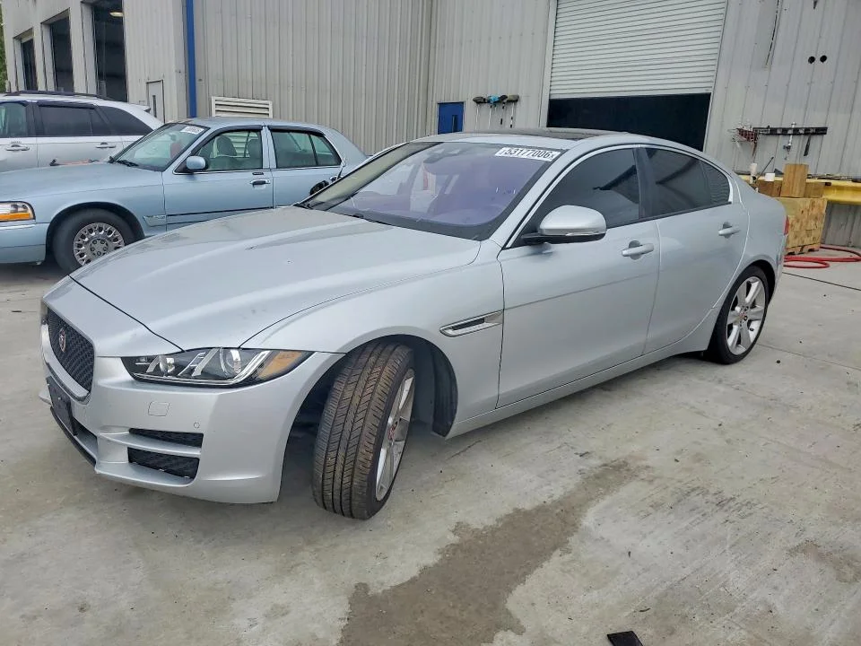 2017 Jaguar Xe