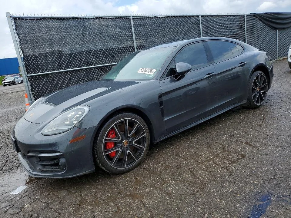 2022 Porsche Panamera