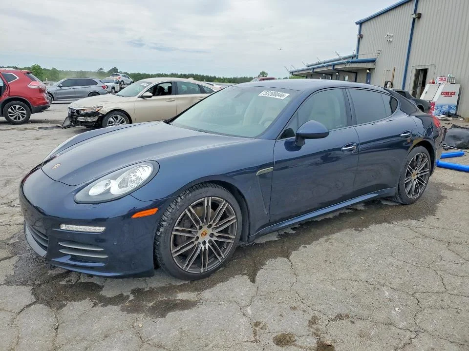 2015 Porsche Panamera