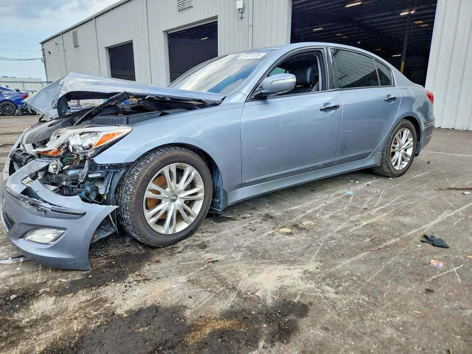 2013 Hyundai Genesis