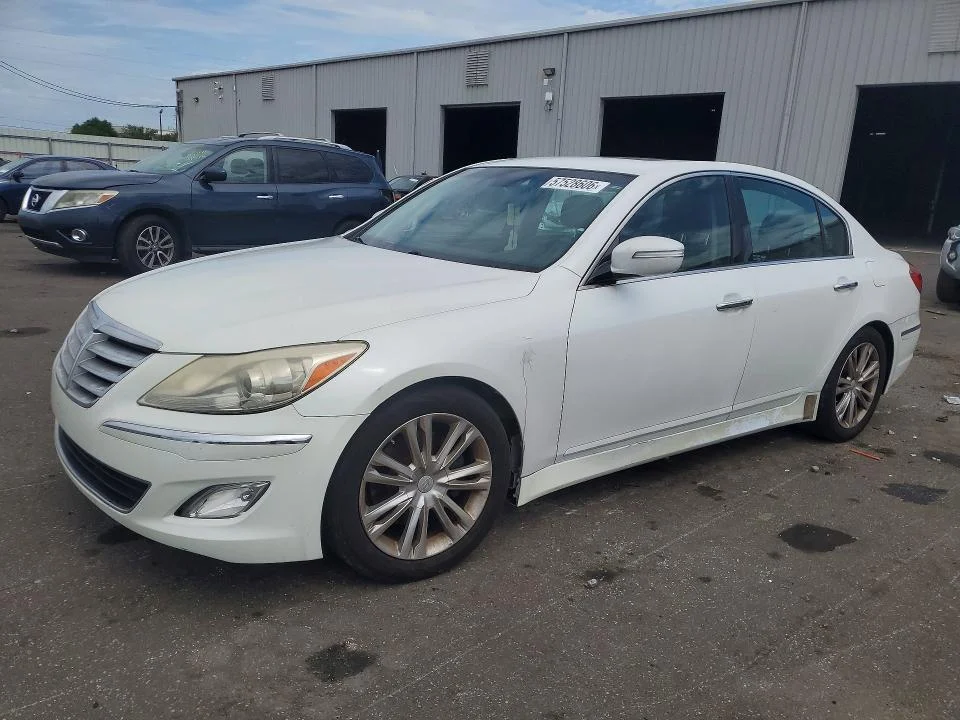 2013 Hyundai Genesis